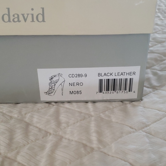 shoes - Picture 2 of 3